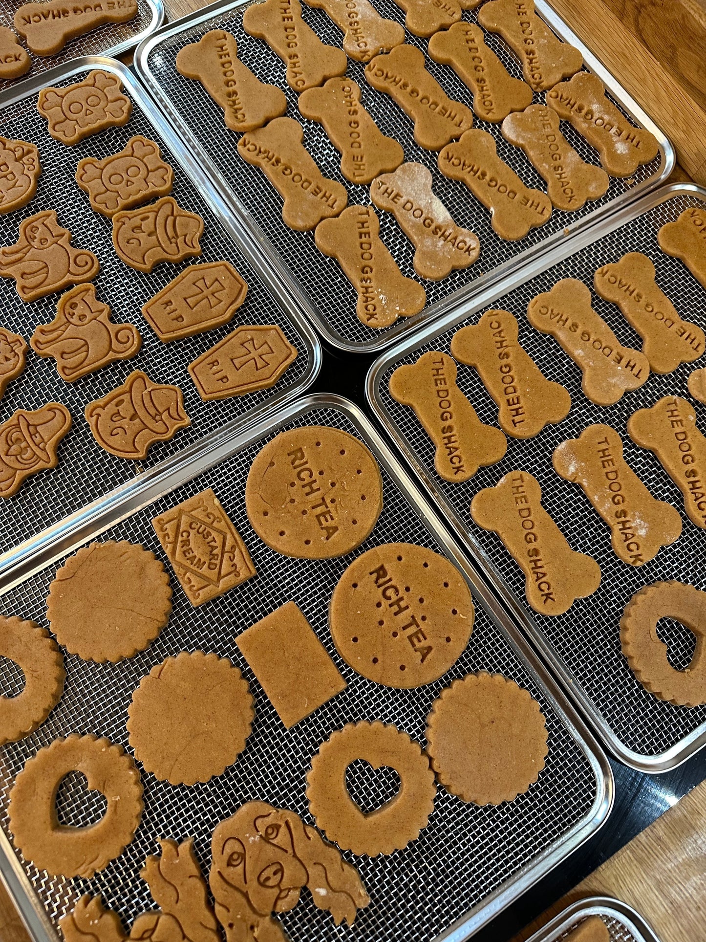 Dog Bakery Biscuits - Bourbon wholesale