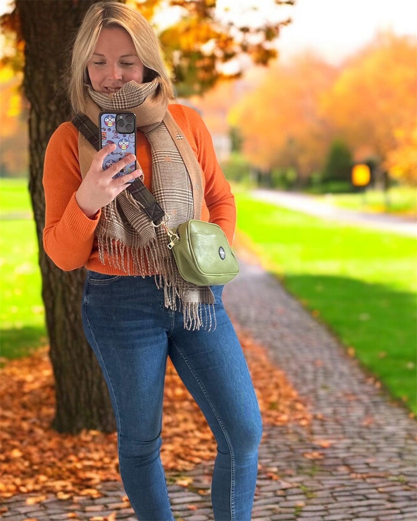 Vegan Leather Hand Bag - Green  with Green Tweed